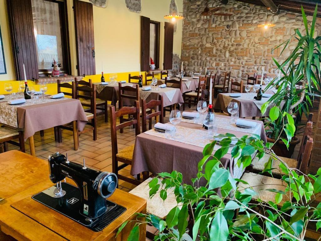 Agriturismo La Pace Villa Valeggio sul Mincio Bagian luar foto