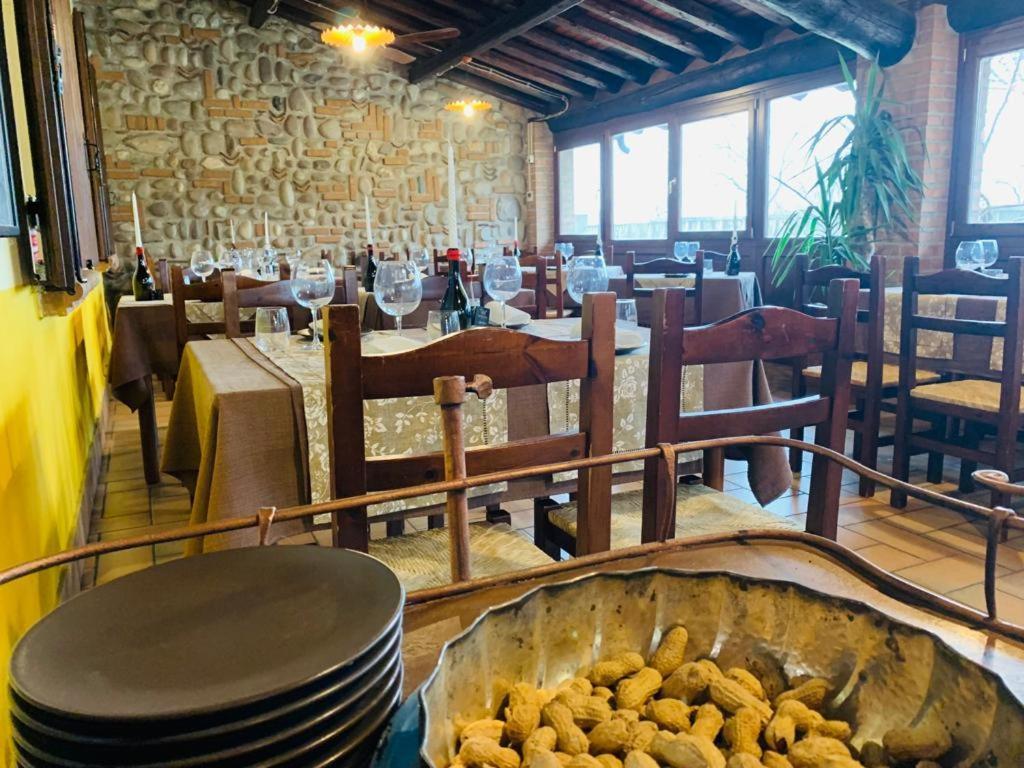 Agriturismo La Pace Villa Valeggio sul Mincio Bagian luar foto